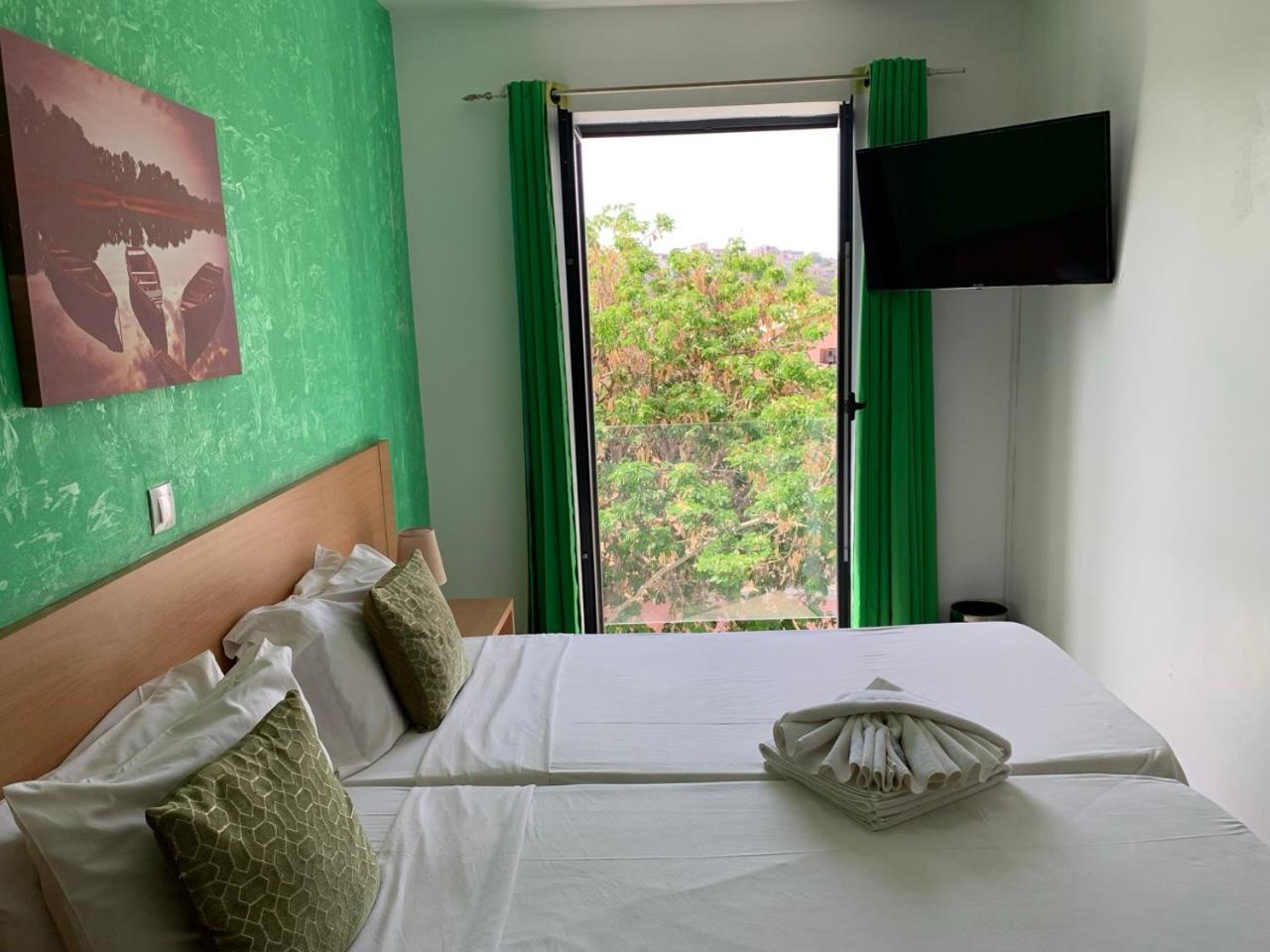Deluxe Aparthotel Praia Exterior photo